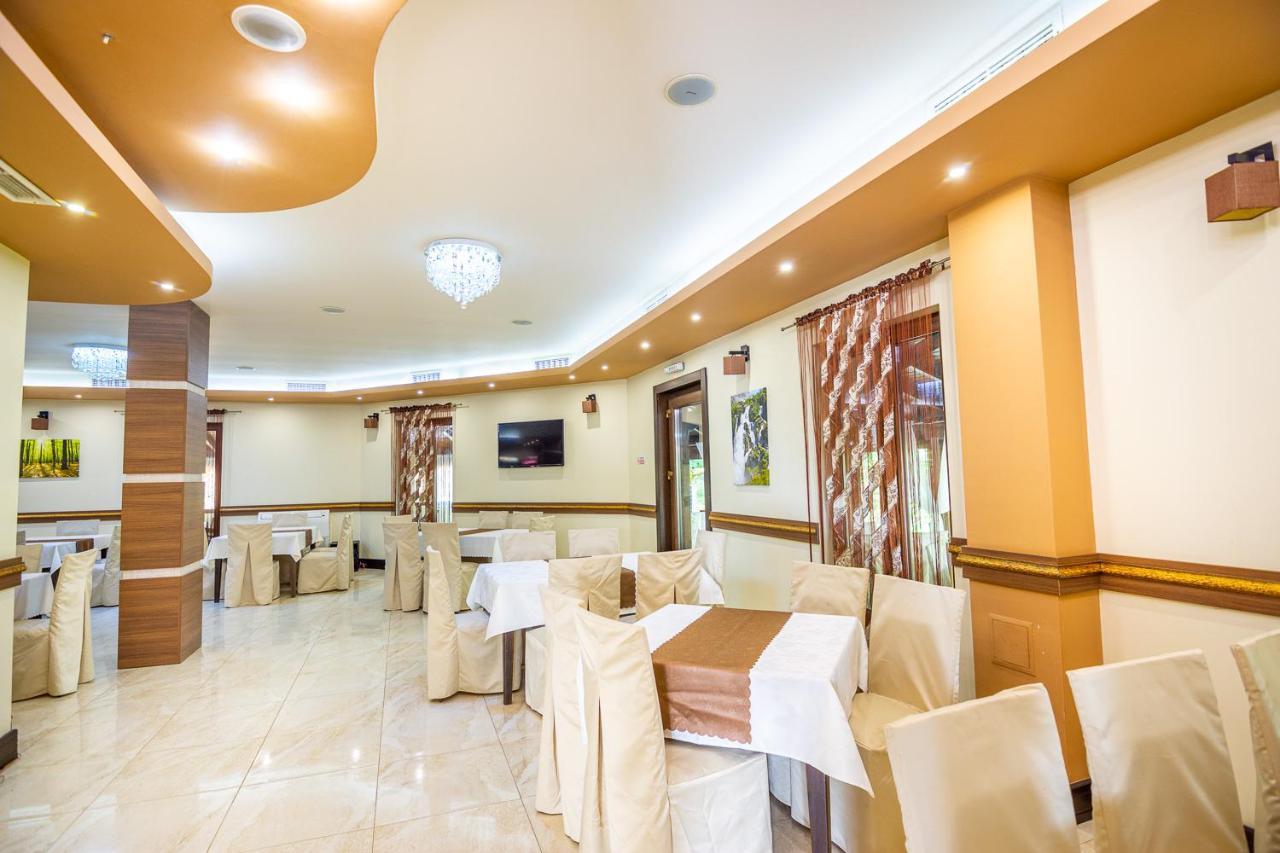 Eco Hotel Momata Kolarovo エクステリア 写真