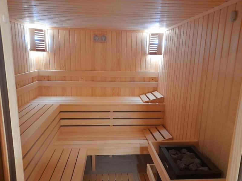 Eco Hotel Momata Kolarovo エクステリア 写真